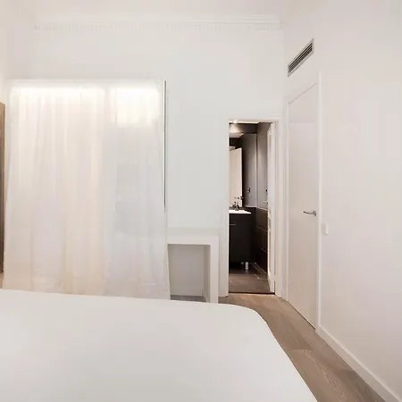 كازانوفا تشارم من 4 غرف نوم * برشلونة